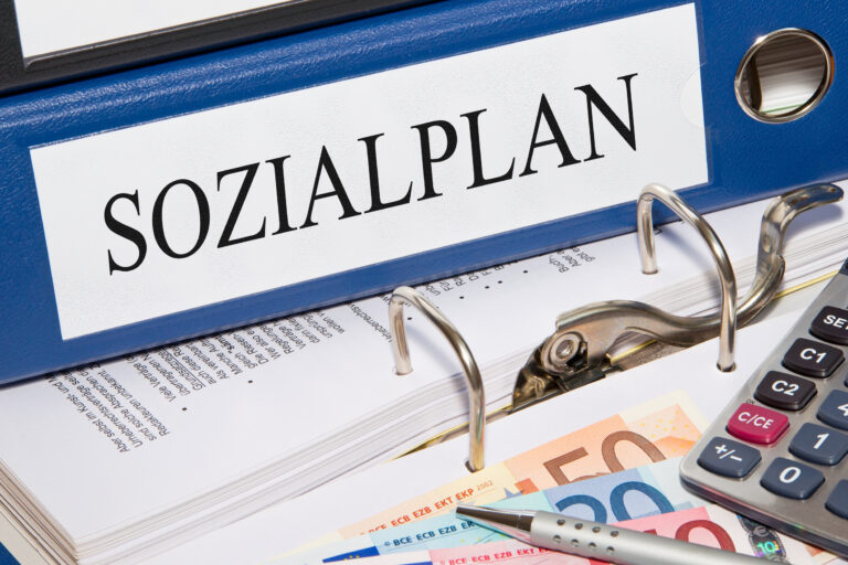 Sozialplan-AdobeStock_87071456-mobile